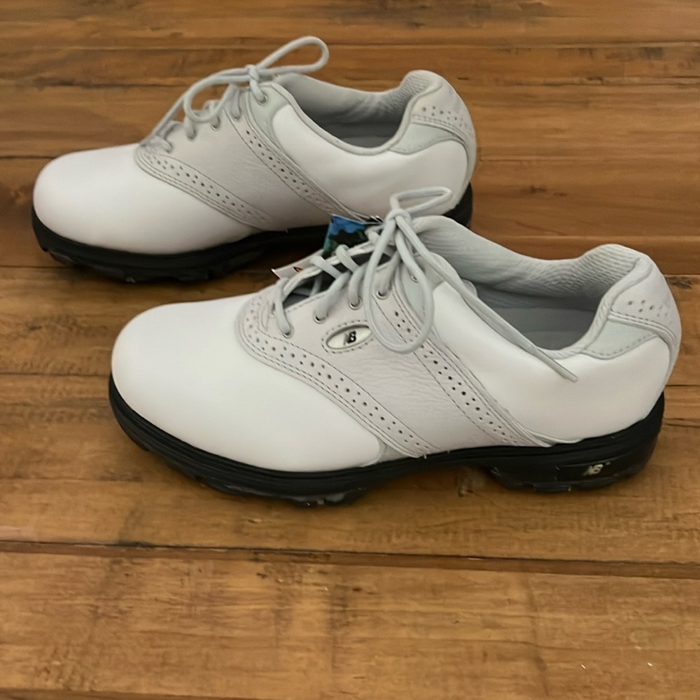 New Balance golf shoes - Picture 3 of 13